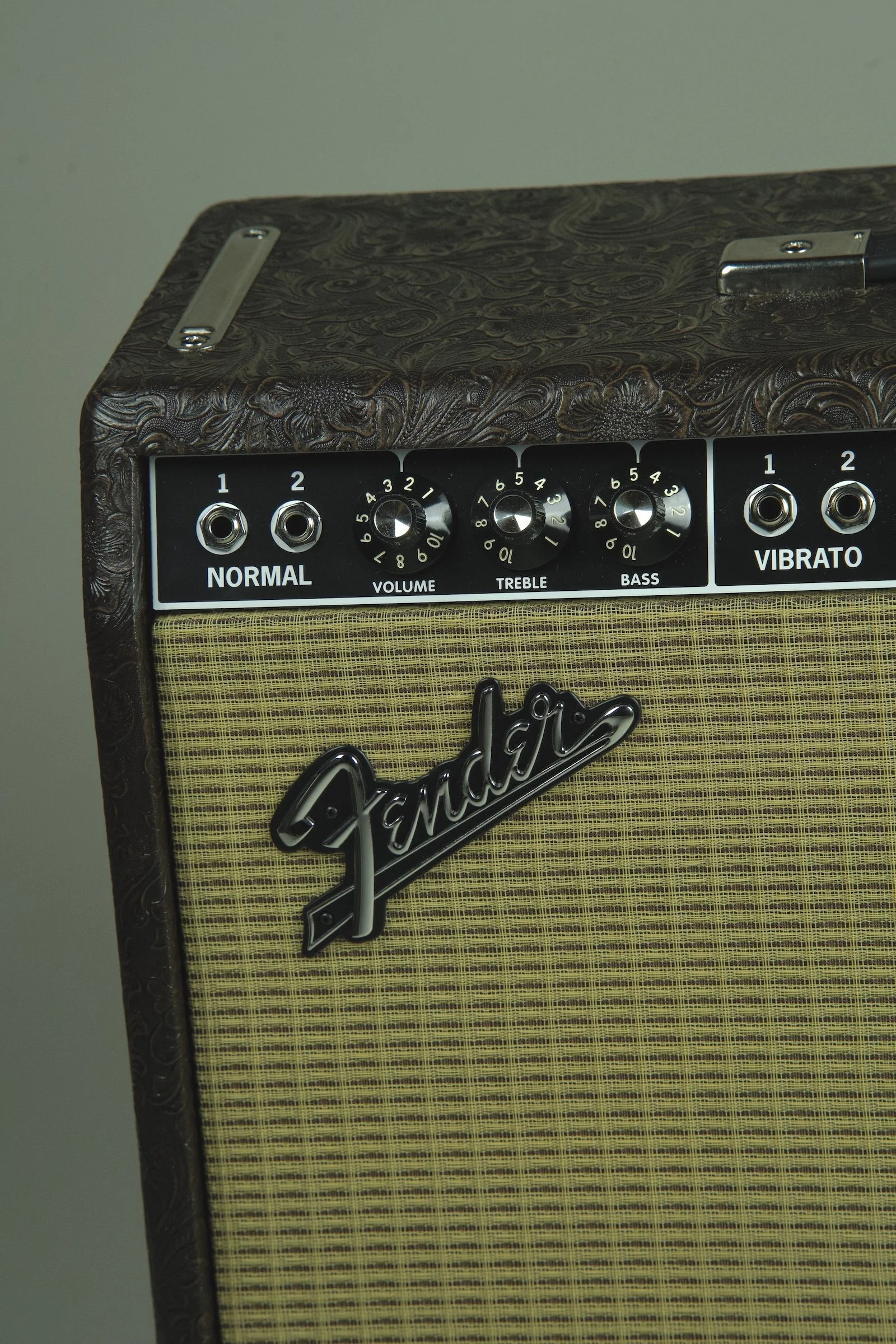 Fender Rumble 25 V3 Bass Amplifier — David's Guitar Loft